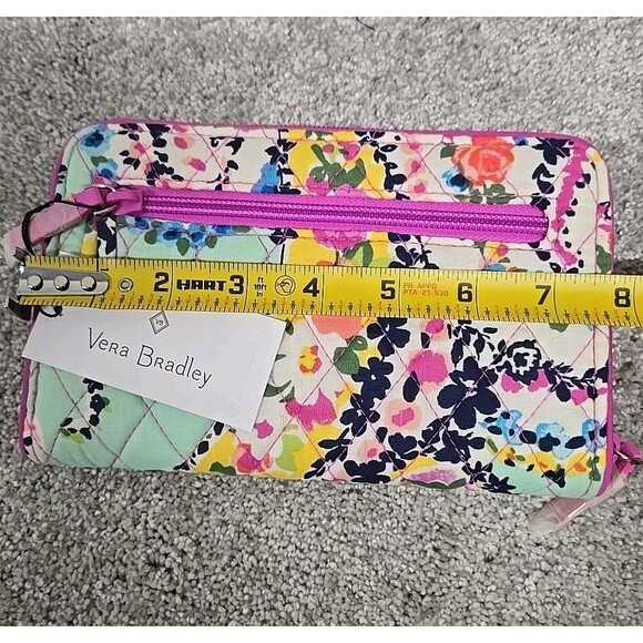 Vera Bradley RFID Turnlock Wallet Wildflower Paisley Print Multi-Color NWT - Picture 4 of 7